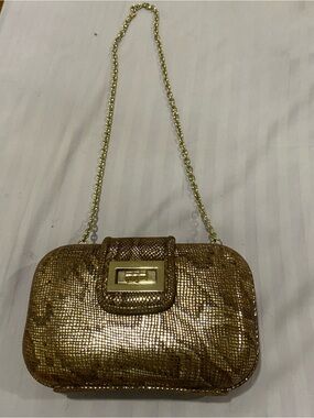 Jessica McClintock Gold Metallic Chain Evening Clutch